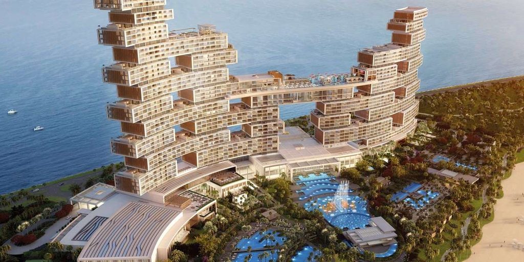 Superluxury Atlantis in Dubai gets big brother