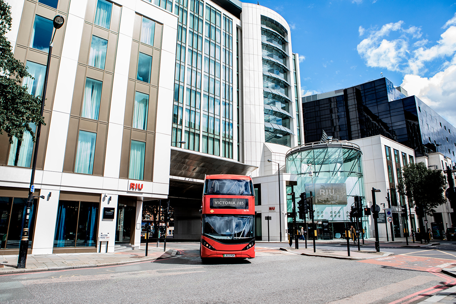 RIU Plaza London Victoria: Modern Comfort in the Heart of Westminster