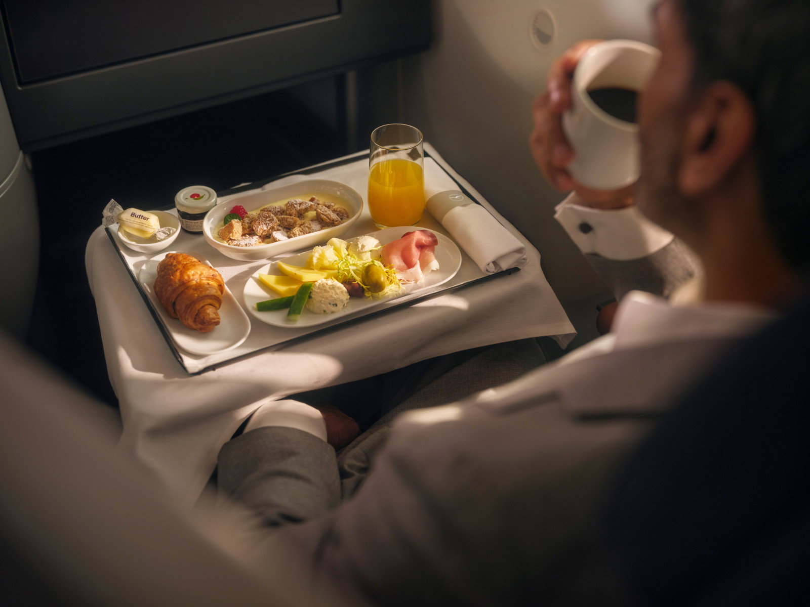 Lufthansa unveils new premium onboard experience